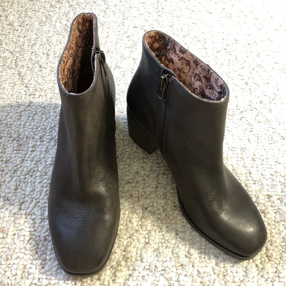 Lucky Brand 🍀 MALVELIA BOOTIE - Picture 8 of 8